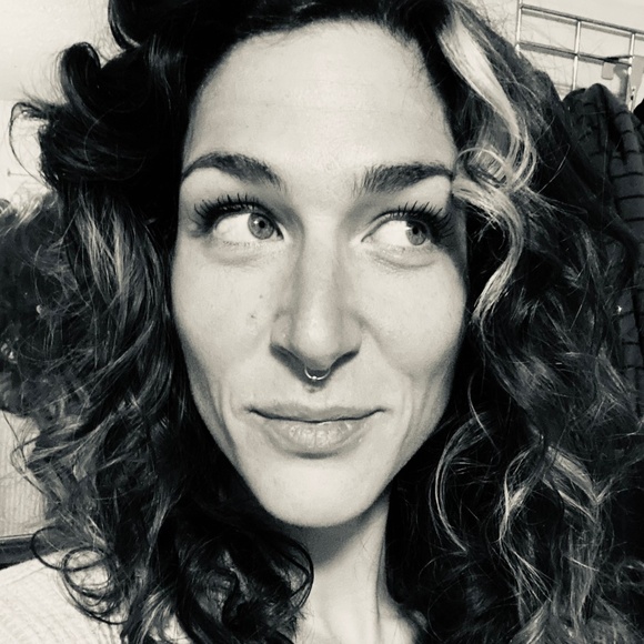 Meet your Posher, Diana - Picture 1 of 1